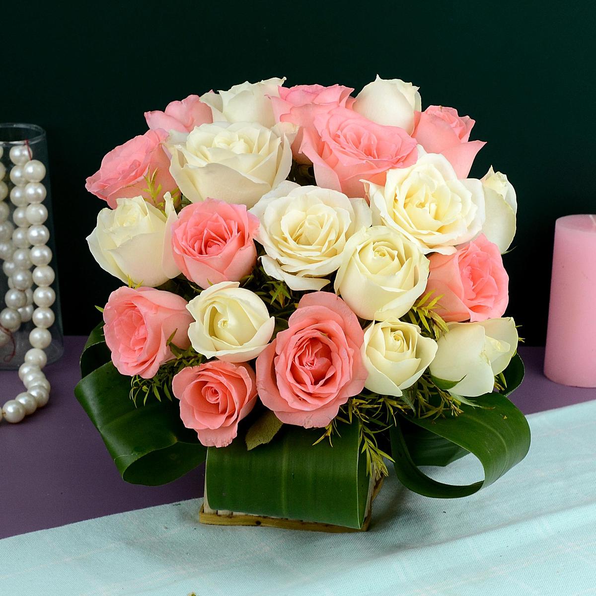 Affectionate Roses Arrangement Flowers to Vadodara