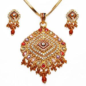 Charismatic Pendant Set