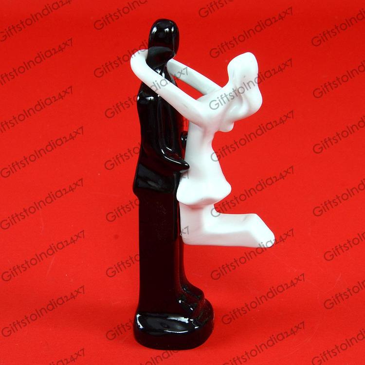 Love Pair Showpiece