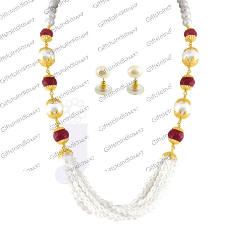 Gorgeous Beaded Pearl Necklace