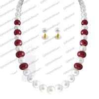 Dazzling Pearl Necklace