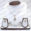 Impressive Jewelry Set for Her
