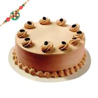 Round Shaped Vanila Cake with Rakhi