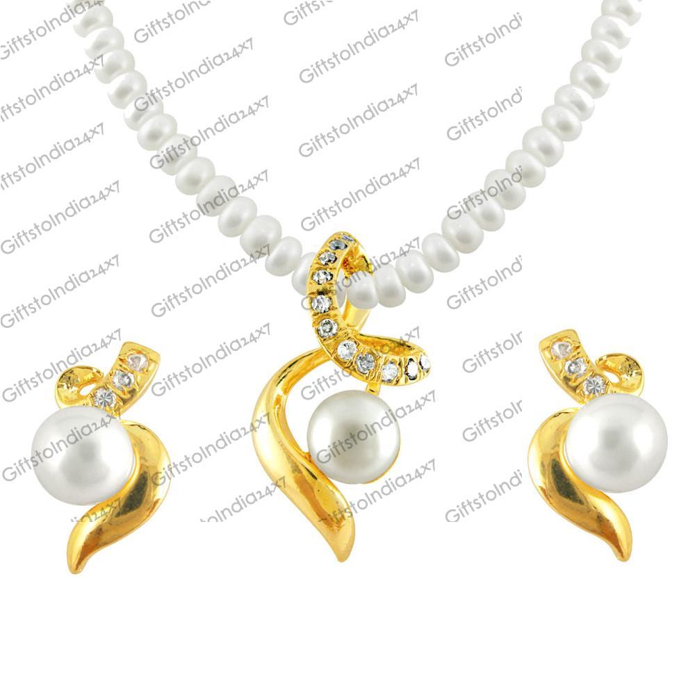 Aalap Silver Plated Pendent Set