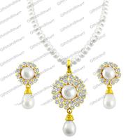Beautyful royal pearl set