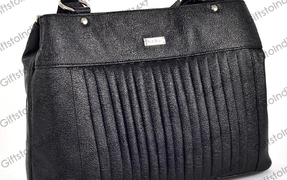 Trendy Black Color Ladies Handbag Bags & Purses