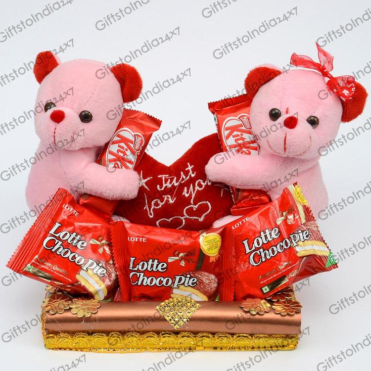Teddies and Chocolates in a Tray Valentine
