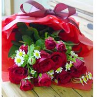 Lovely Red Roses Bouquet Dad