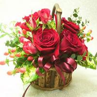 Attractive12 Red Roses basket Dad