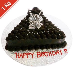 Decorative Cake Vector Hd Images, Triangle Cake Decoration Illustration, Triangle  Cake, Chocolate Cake, Beautiful Cake PNG Image For Free Download