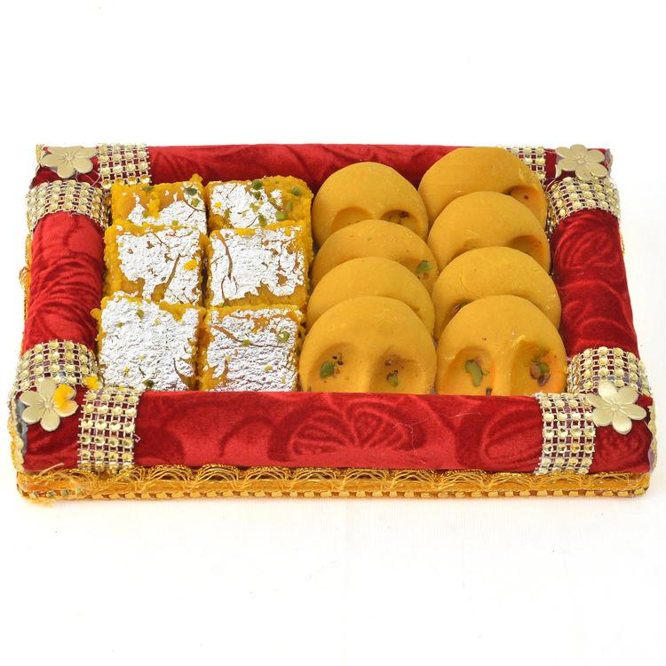 Nagpada and Moti Pak in a Tray