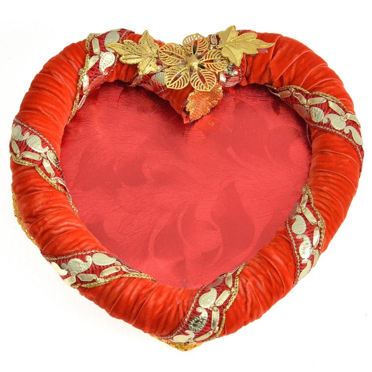 Heartshape Velvet Red Thali (Express)