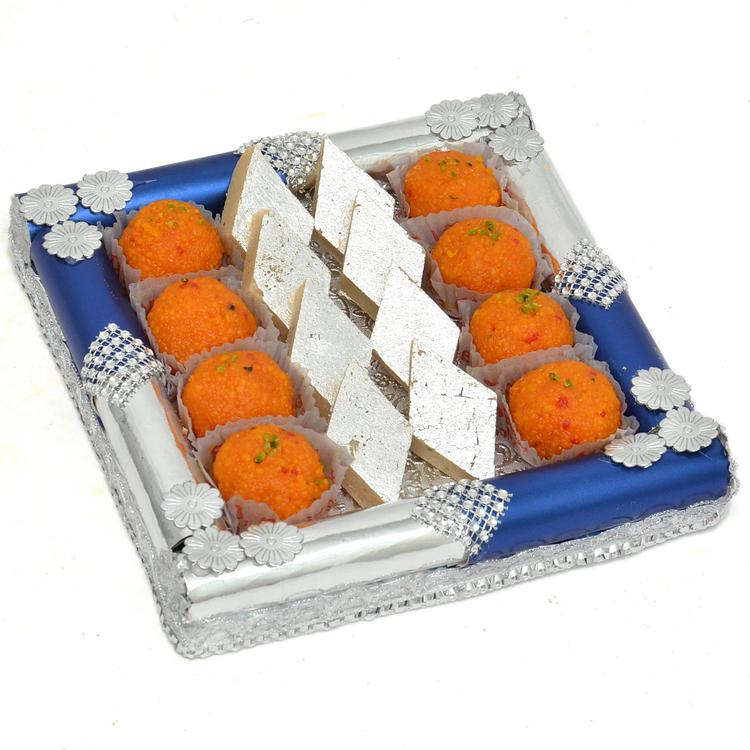 Motichoor Laddoo & Kaju Barfi