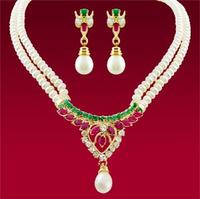 Tanmay Pearl Set