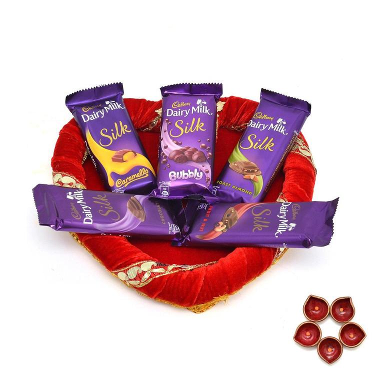 Tray of Dairy Milk Silk Combo, Diya