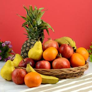 Flavoursome Basket of Fruits Flavoursome Basket of Fruits