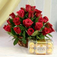 Fresh Red Roses with Chocolate