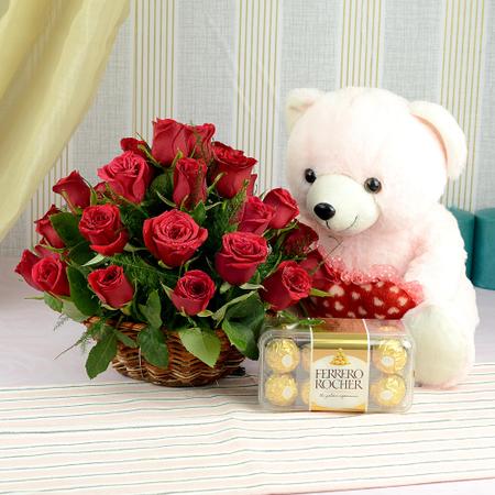 Cute Delectable Hamper