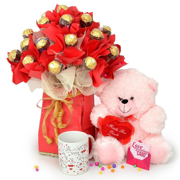 Heart Winning Love Hampers