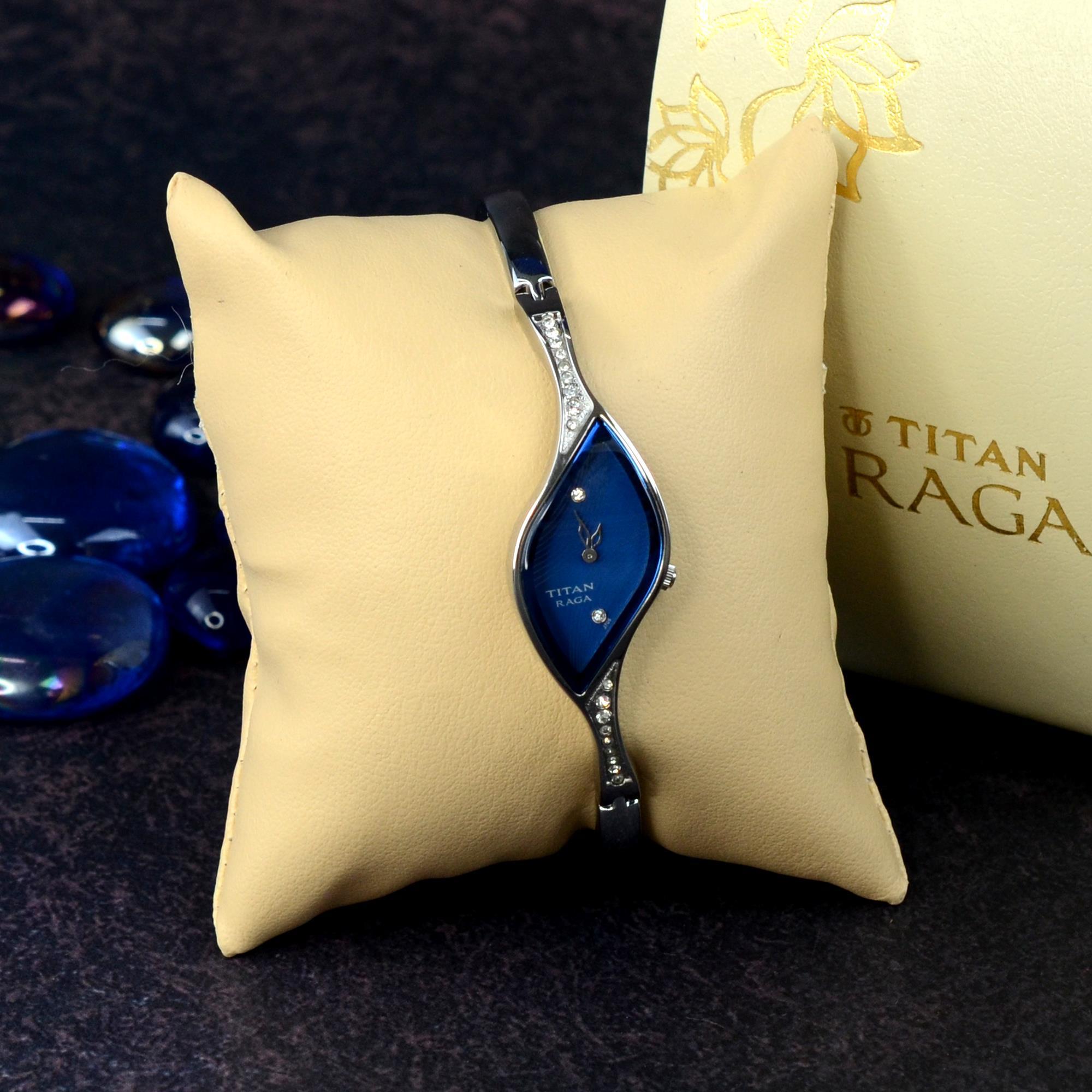 Titan raga cheap blue