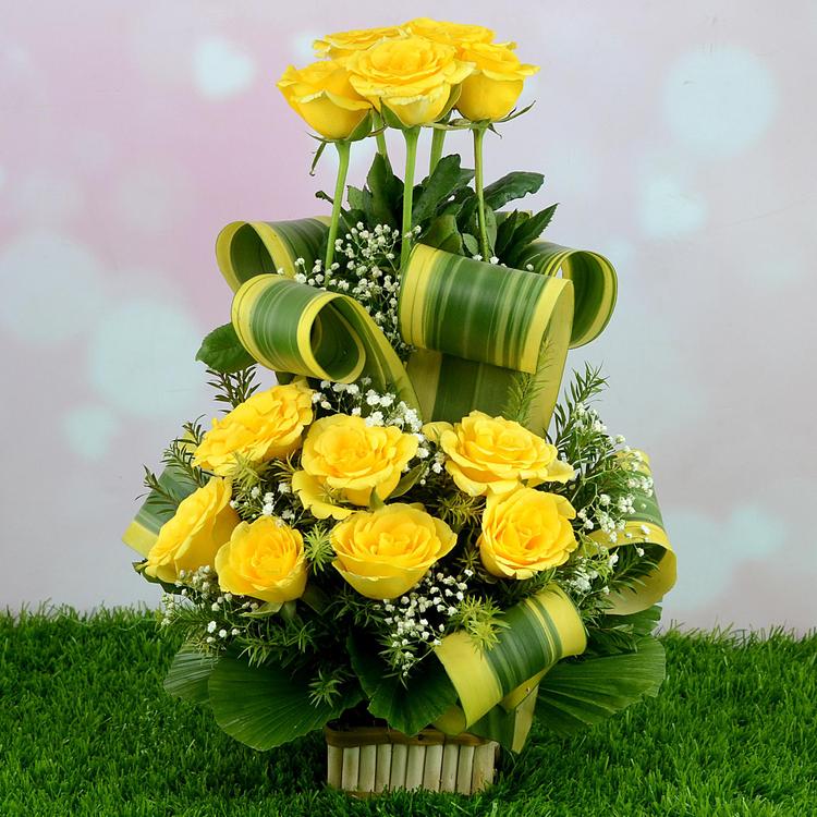 12 Yellow Roses Basket