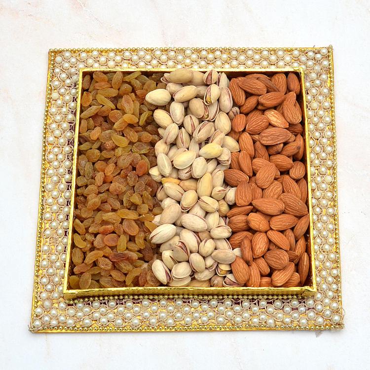 Almond, Pista & Raisin