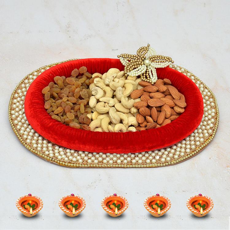 100gm Kaju, Almonds & Raisins, Thali