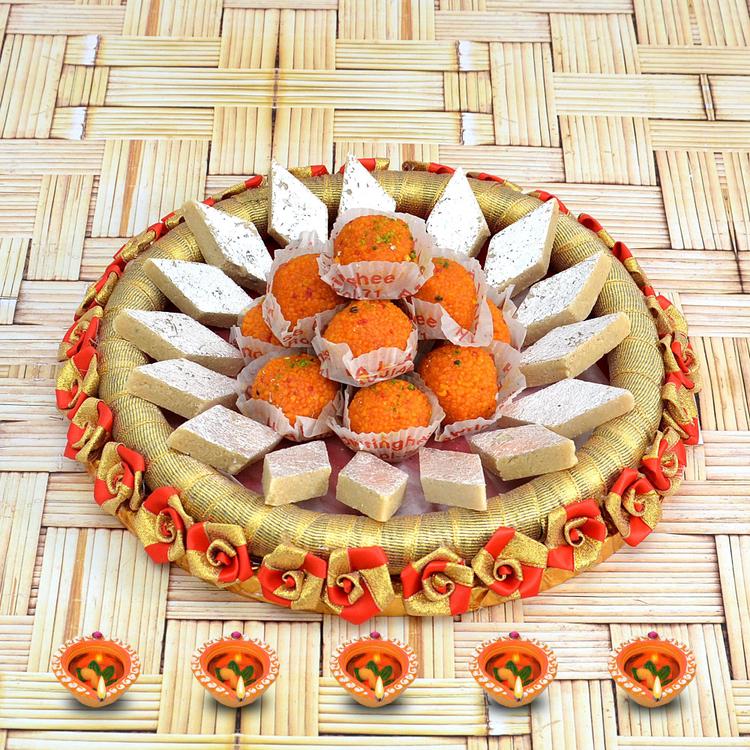 Motichur Laddu, Kaju Barfi (Same Day)