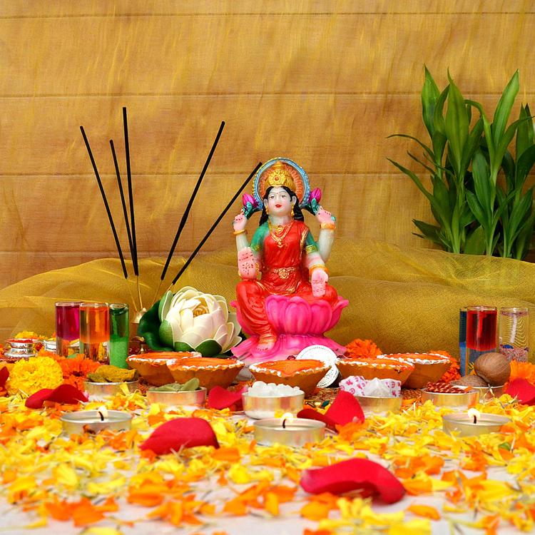 laxmi Idol Puja Hamper