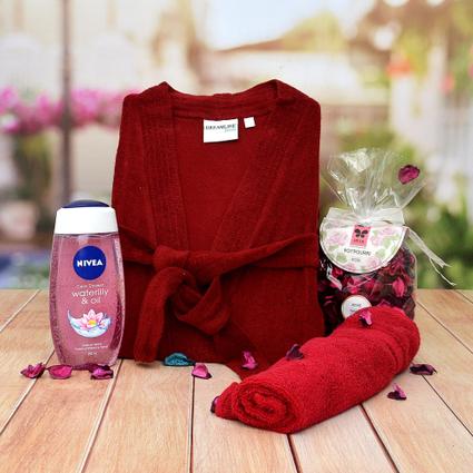 Bathrobe, Shower Gel & Potpourri Bathrobe, Shower Gel & Potpourri