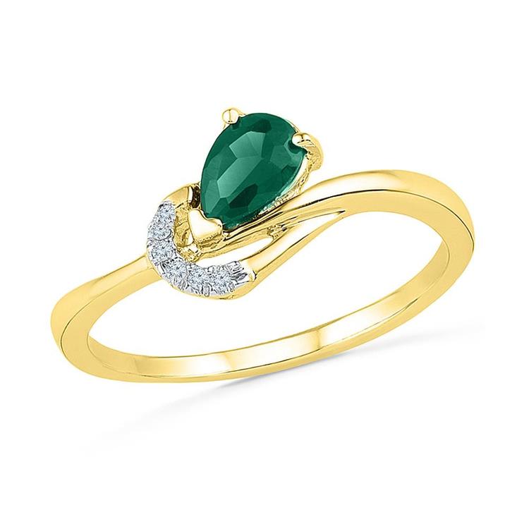 Impressive Emerald Finger Ring