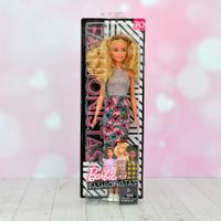 Fashionistas Barbie Doll