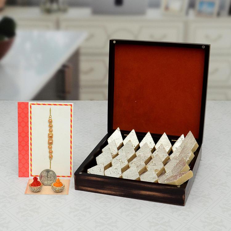 500gm Kaju Barfi with Box with Rakhi
