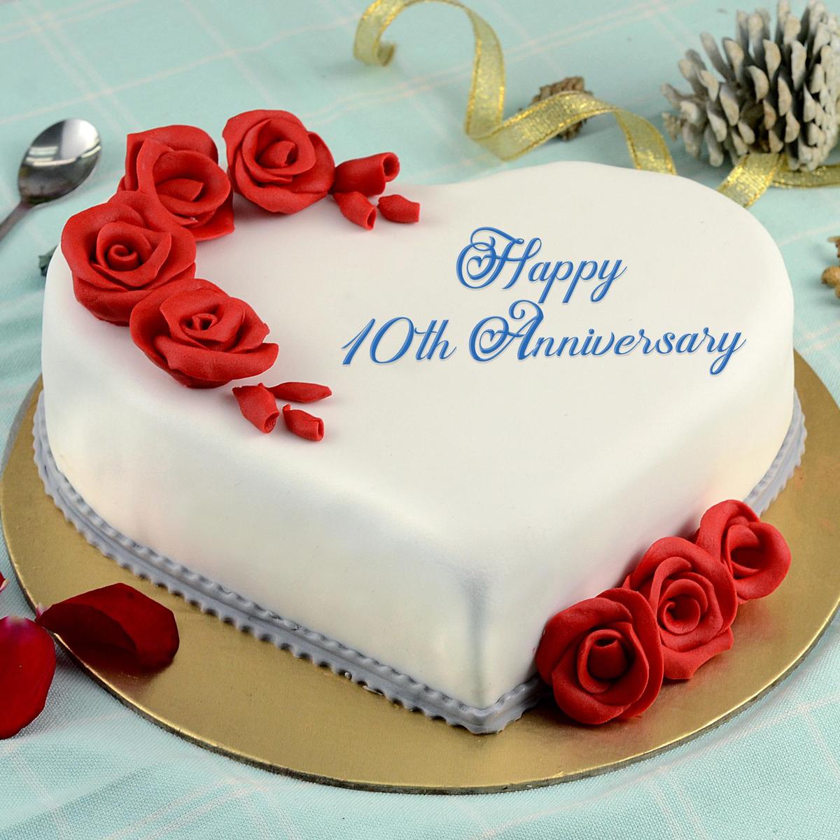 10th Ani Heart Fondant Cake Anniversary Cakes 