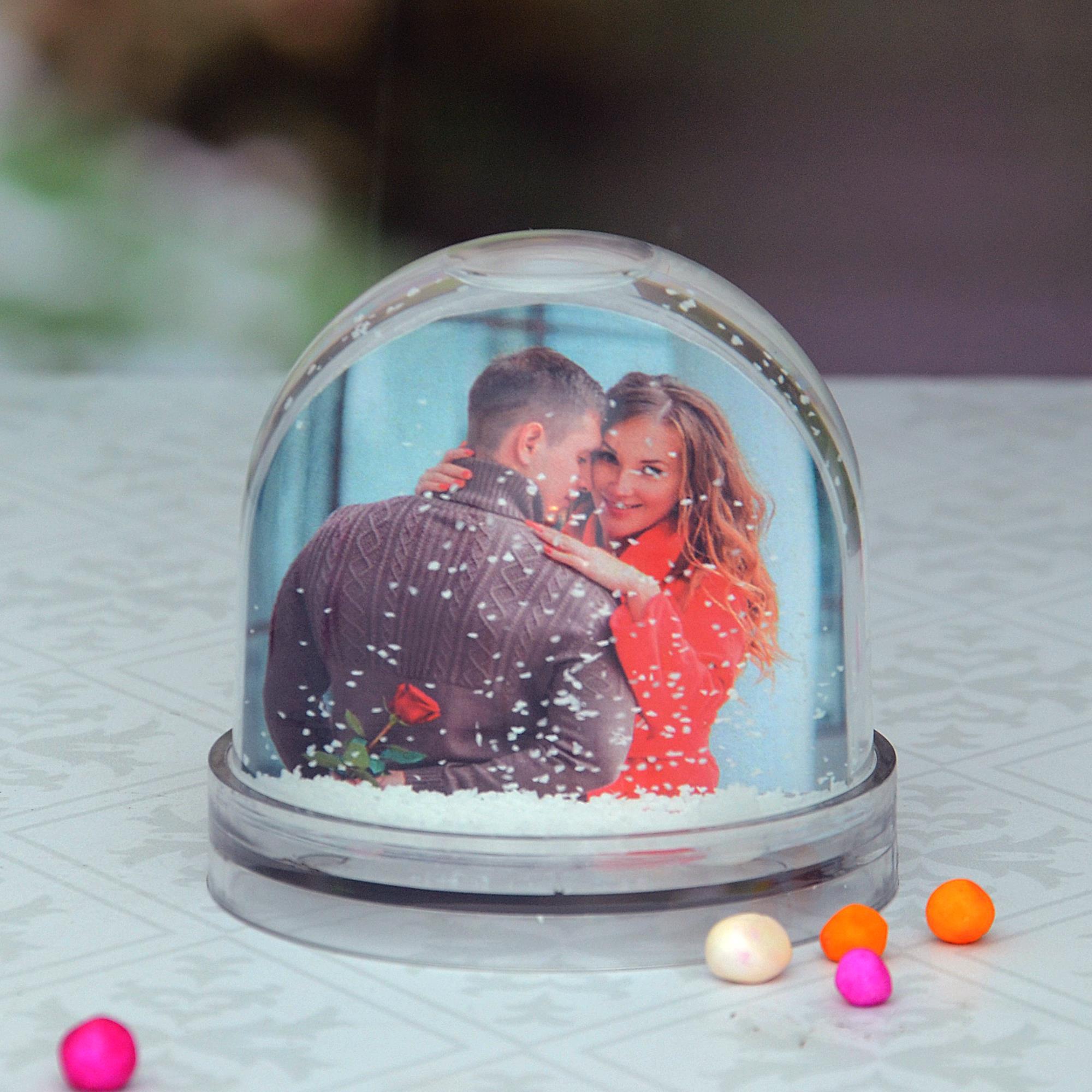 personalized-snow-globe-personalized-gifts