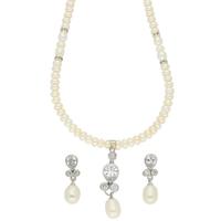 Czorable Pearl Necklace