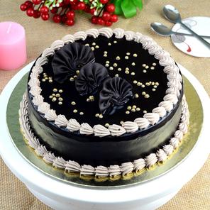 Chocolate Truffle Cake - 1 Kg. Chocolate Truffle Cake - 1 Kg.