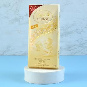Lindt Lindor Smooth White Chocolate Lindt Lindor Smooth White Chocolate