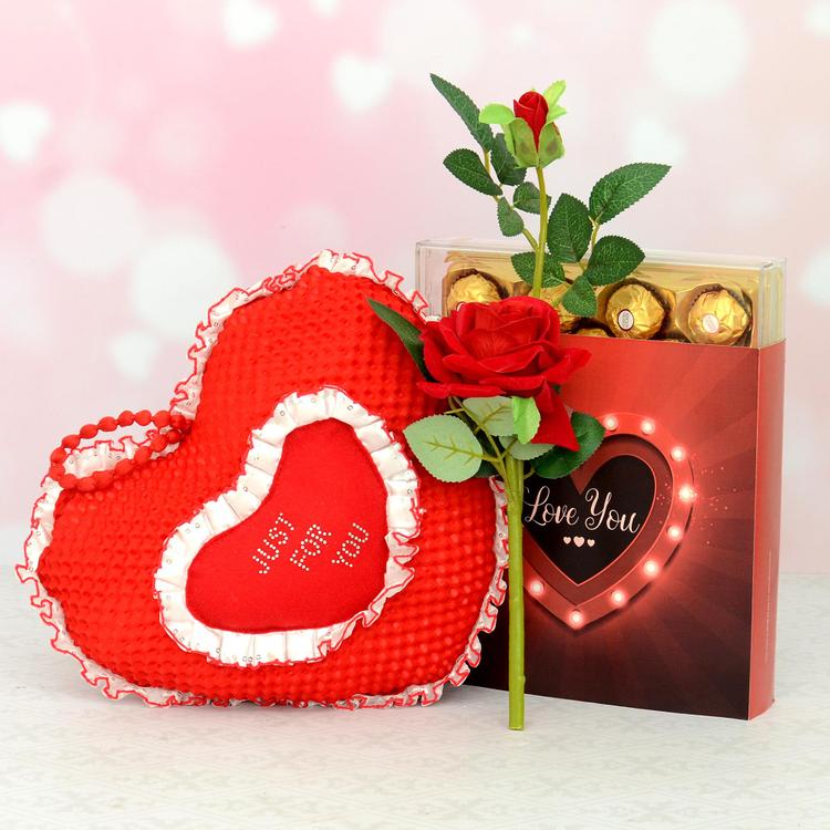 Rocher, Heart Cushion & Rose