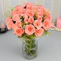 36Pcs Pink Roses in a Vase