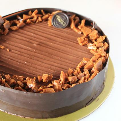 1Kg Crunchy Caramel Gateaux Cake