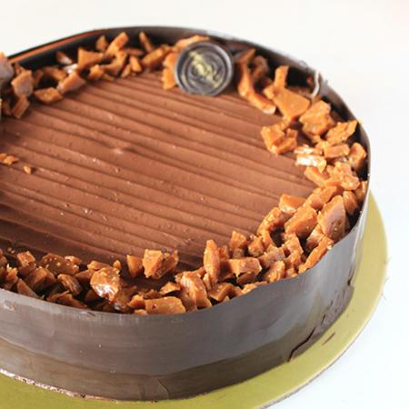 1Kg Crunchy Caramel Gateaux Cake