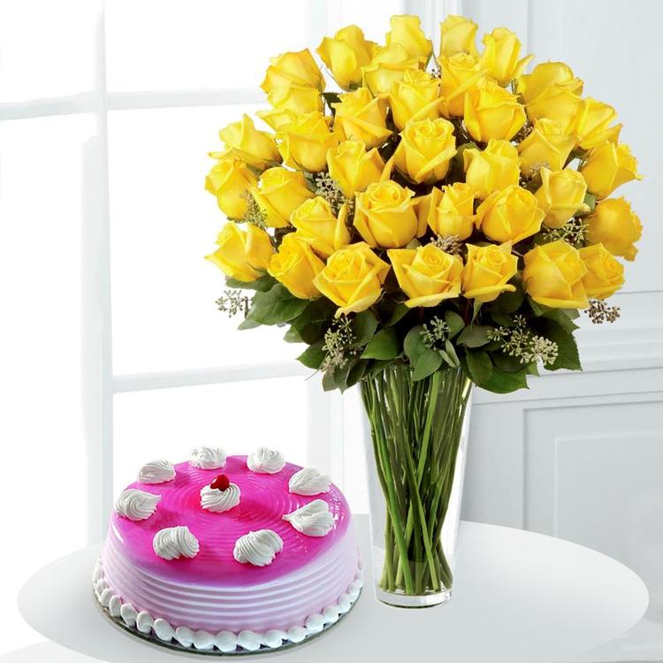 Strawberry Cake & 36 Roses