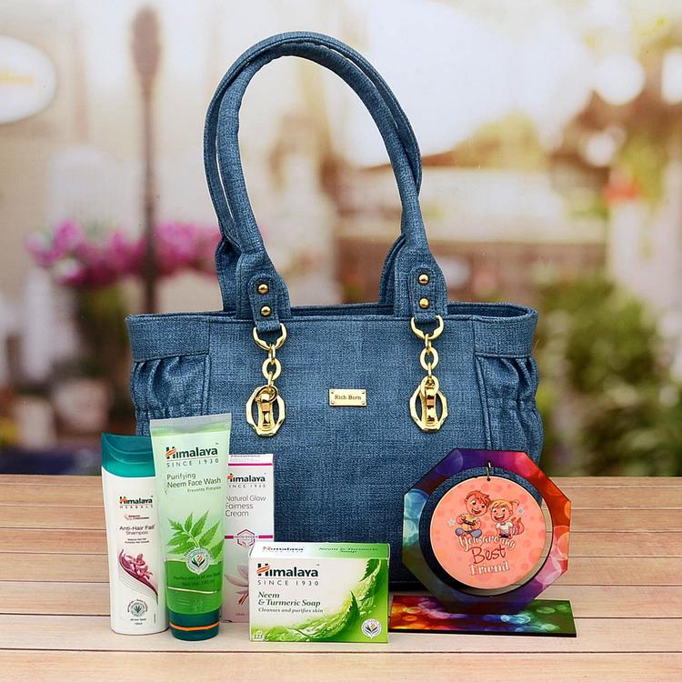 Himalaya Grooming Hamper for Sister