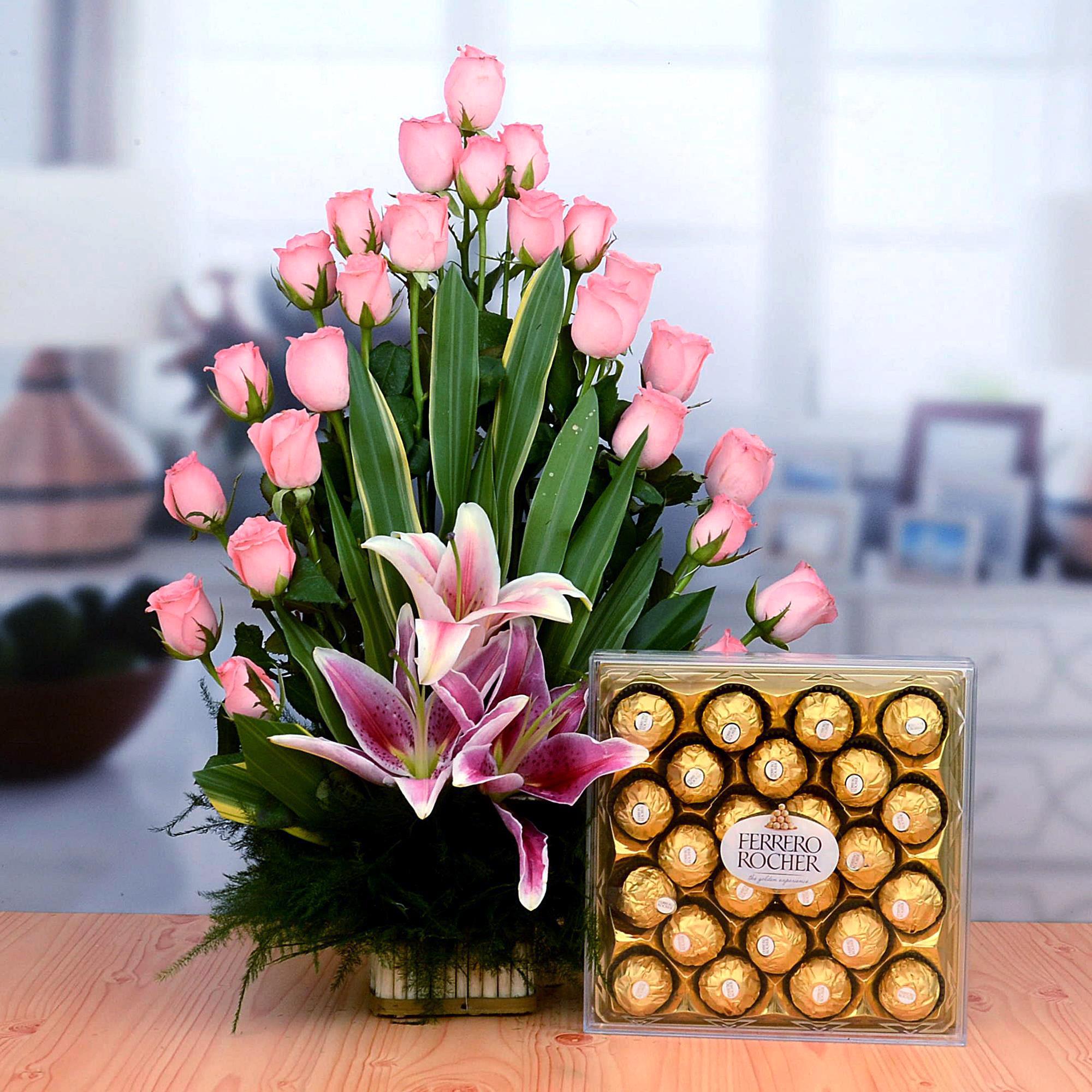 Roses and Chocolate Combo Flowers, Chocolates