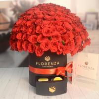 150 Red Roses in A Round Black Box