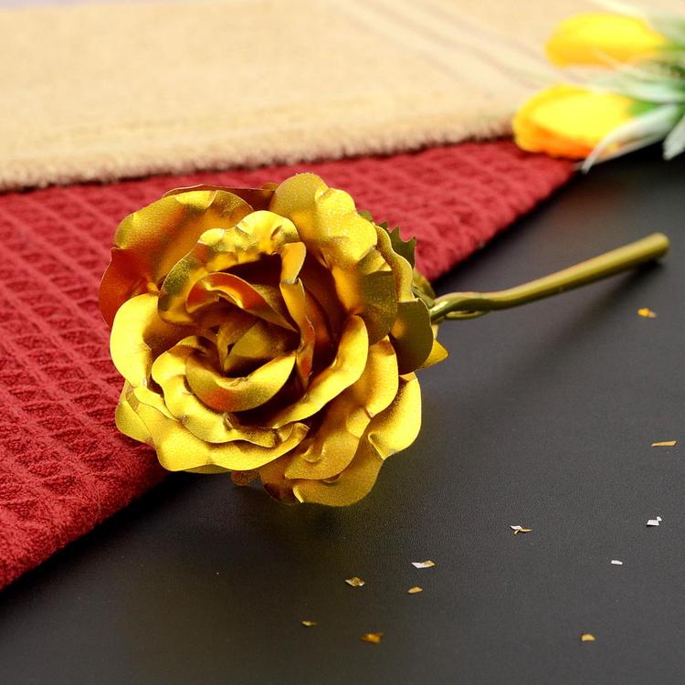 Elegant Unique Golden Rose