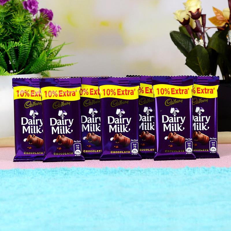 Mini Dairy Milk 7pc Set, Exclusive Chocolates
