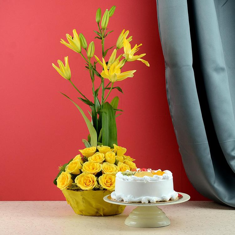 Flowers & Mixed Fruit Cake