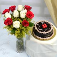 Rose Vase & Chocolate Cake